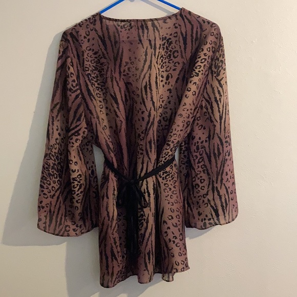 Nicki Nicole Miller Top - Picture 4 of 5